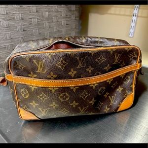 Authentic Vintage Compiegne 28